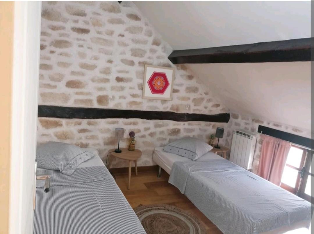 Le Charme De La Pierre Apartment Echarcon Luaran gambar